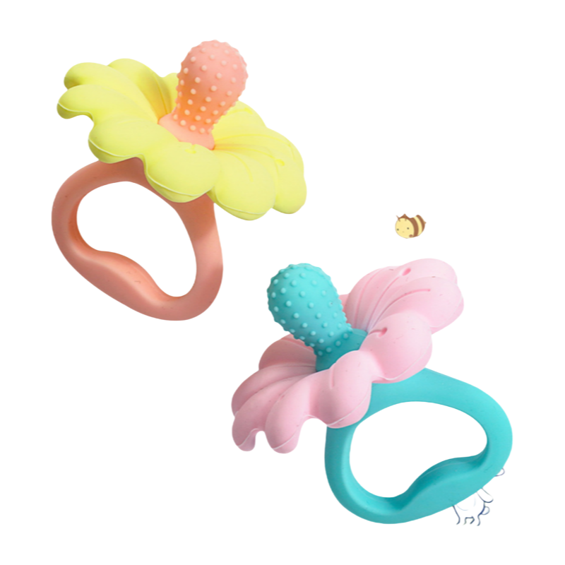 Factory Supply Soft Flexible Baby Teether Toy in Flower Design 78x72x78mm Size