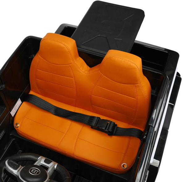 Customizable Kids Ride On UTV With Swing Function And Opening Doors