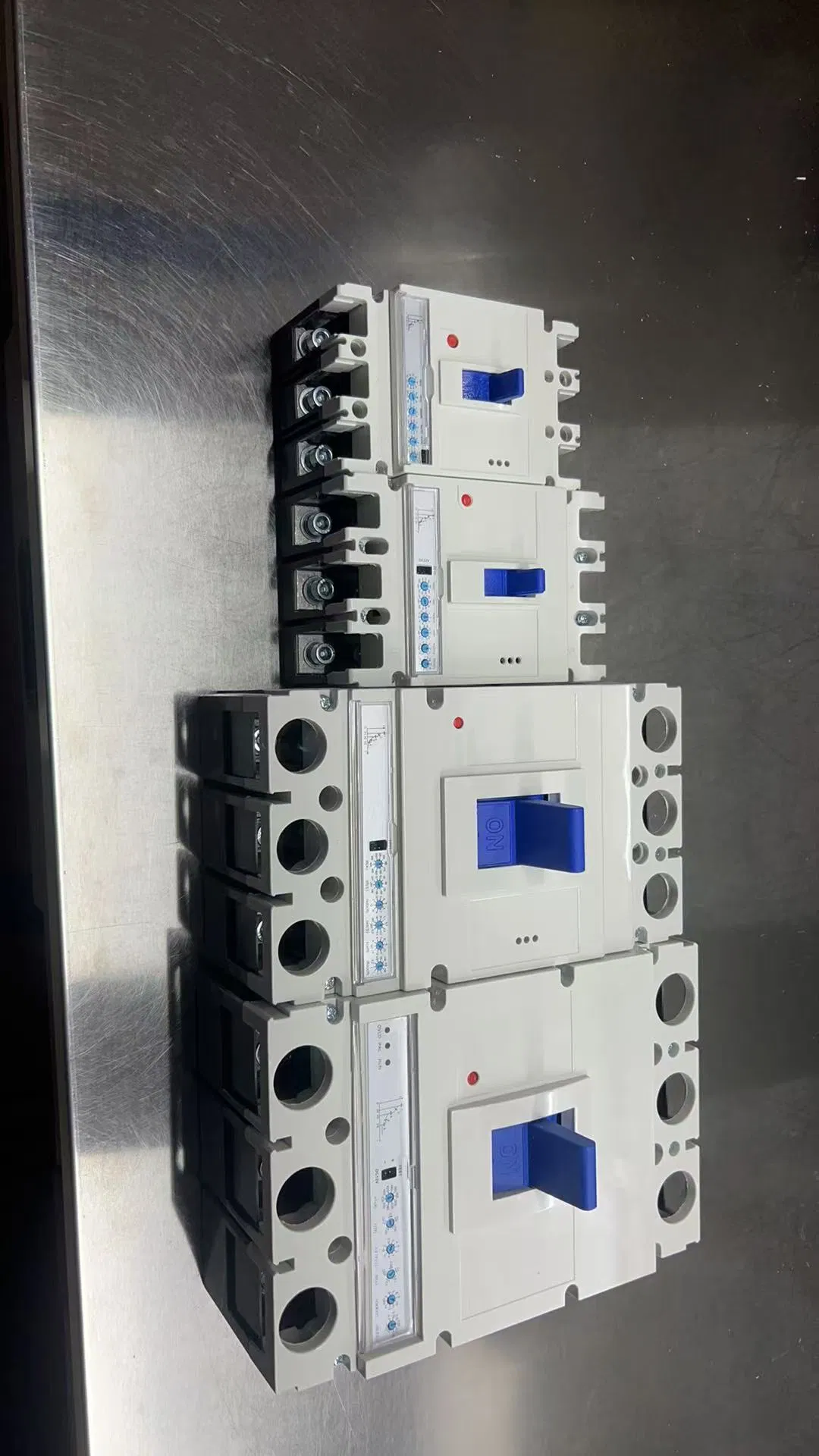 12kv Vacuum Circuit Breaker - High Voltage Electrical Switchgear for Power Distribution