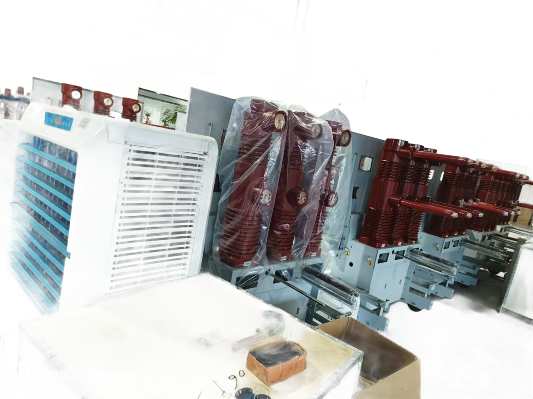 High Voltage Vacuum Circuit Breaker for 11kv 22kv 33kv Power Distribution Systems