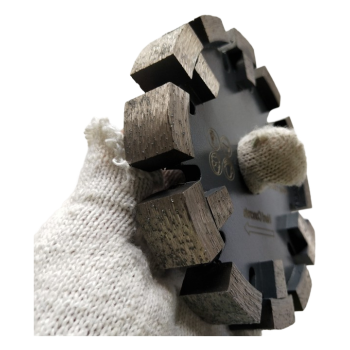 High Performance 120mm Diamond Saw Blade for Hard Concrete and Brick Cutting
