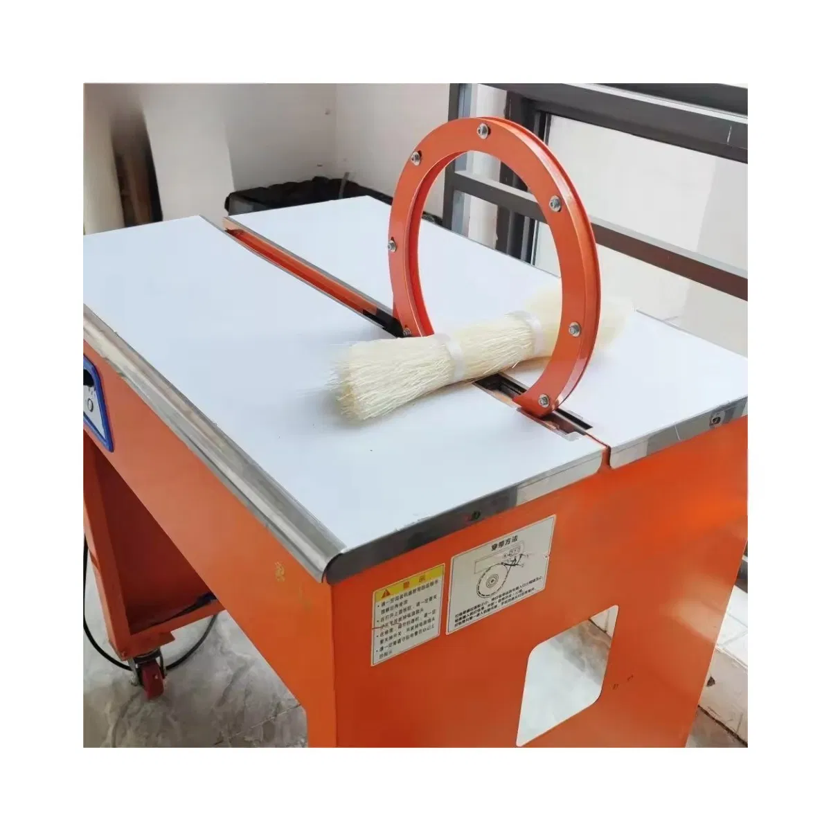 Automatic PVC Pipe Strapping Machine for PP Tape Bundling - Mini Small Binding Equipment