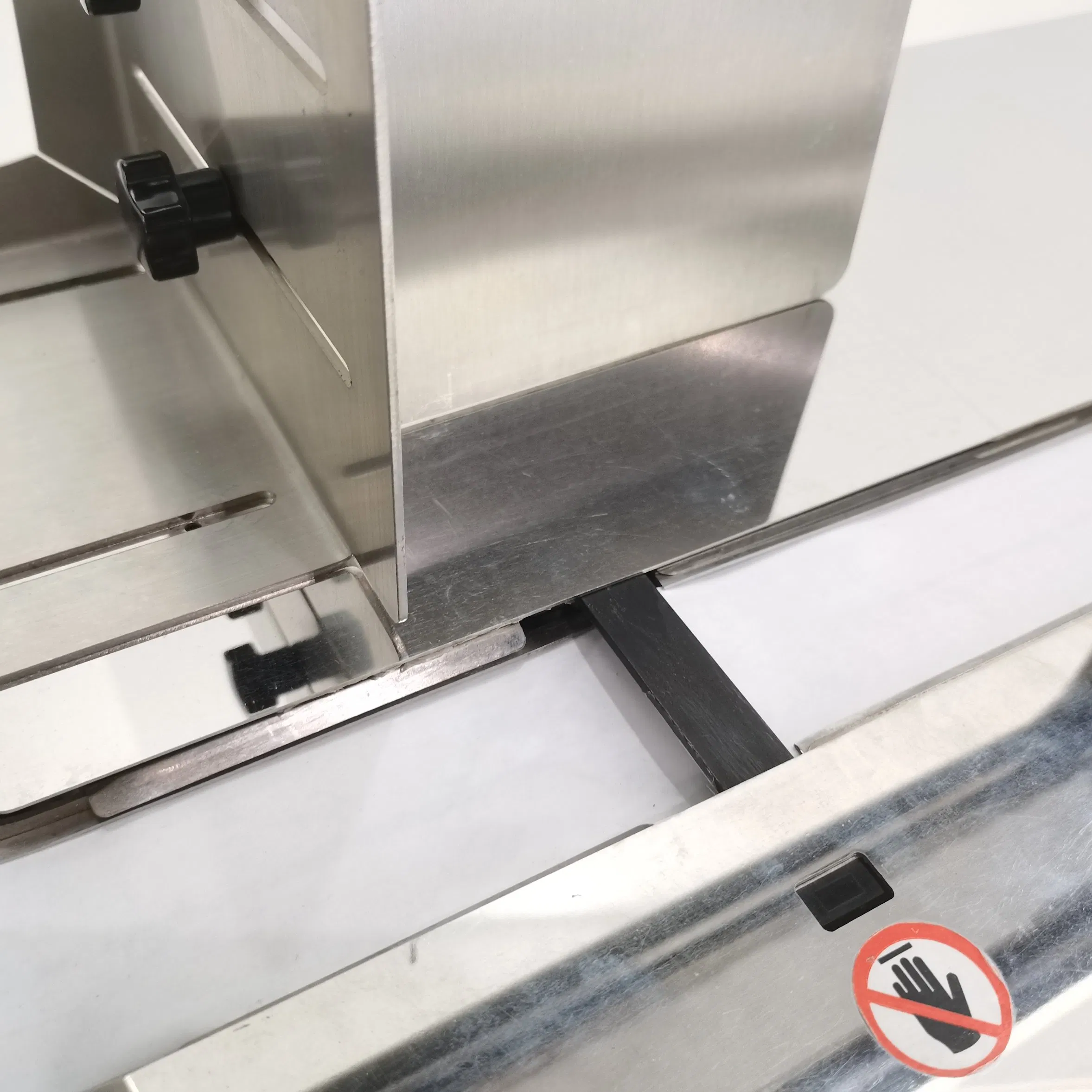 Cost-Effective OPP Film Bundling Machine with Instant Heat Sealing Technology