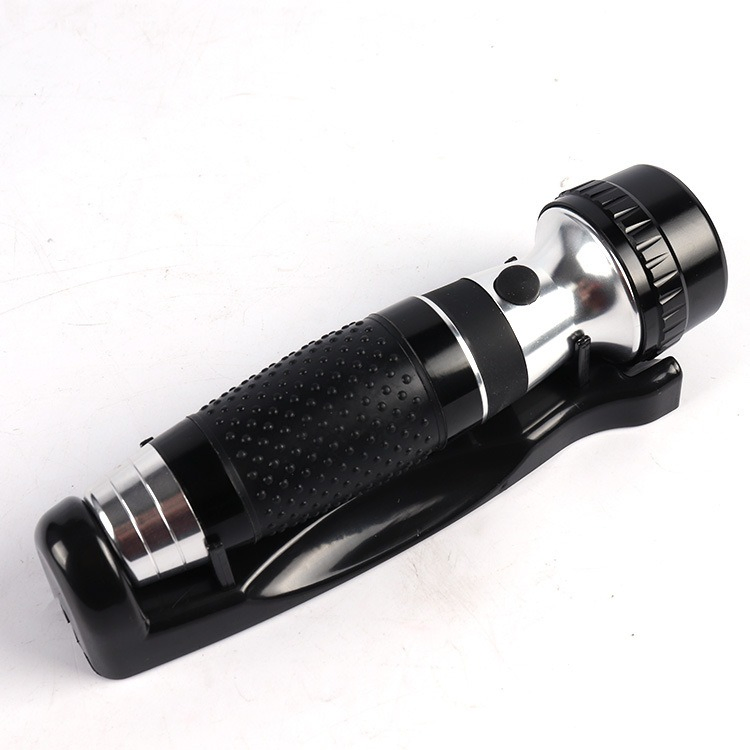 Wholesale Aluminum Alloy Shell Battery Torch Flashlight with Clip Design for Camping