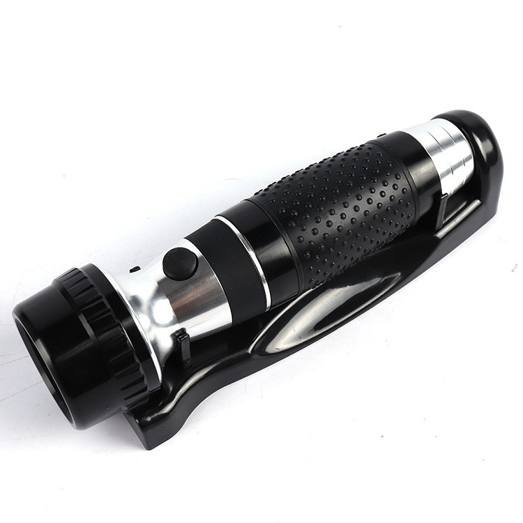 Wholesale Aluminum Alloy Shell Battery Torch Flashlight with Clip Design for Camping