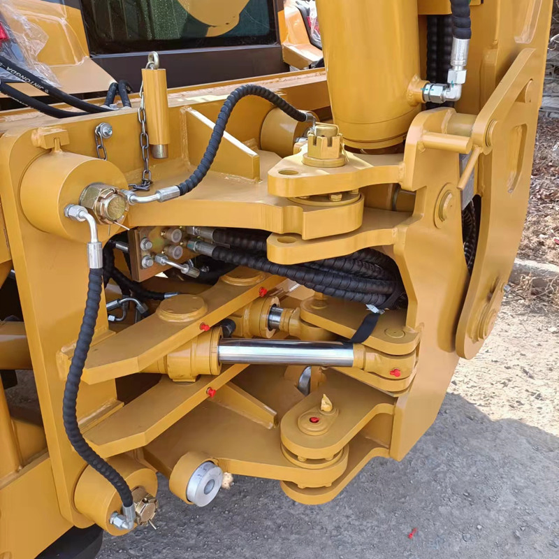 UR388 Mini Backhoe Loader 2.5 Ton Compact Garden Tractor with Hydraulic Transmission