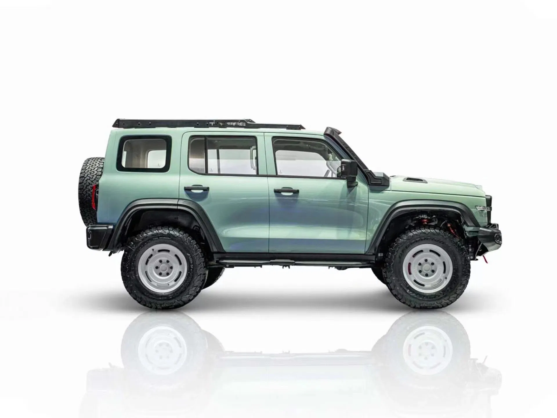 Tank 300 2023 Model 2.0T Iron Rider 02 SUV Car - High Performance Off-Road Vehicle