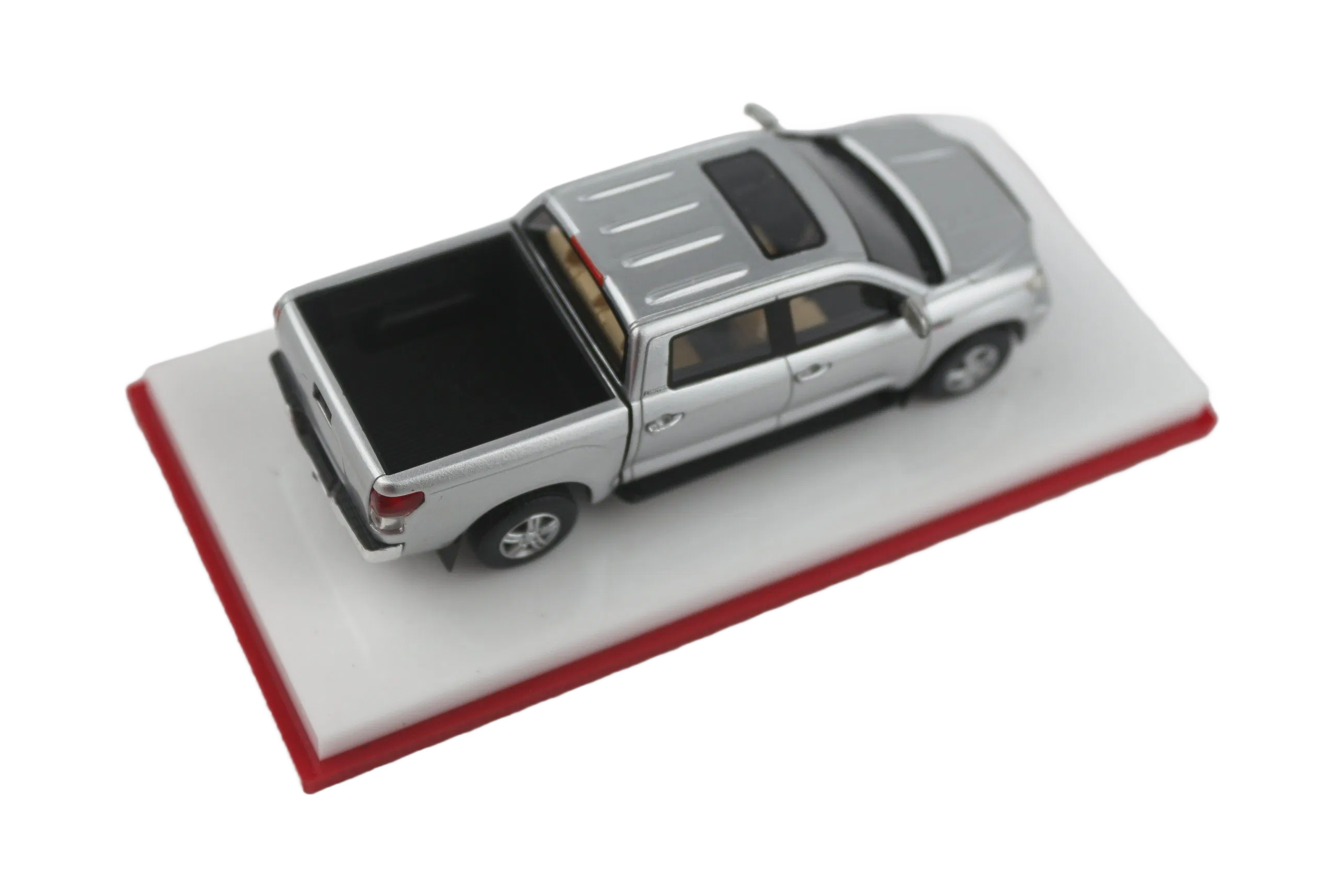 1:64 Resin Car Model Pickup Truck Scale Miniature Collectible for Home Decoration