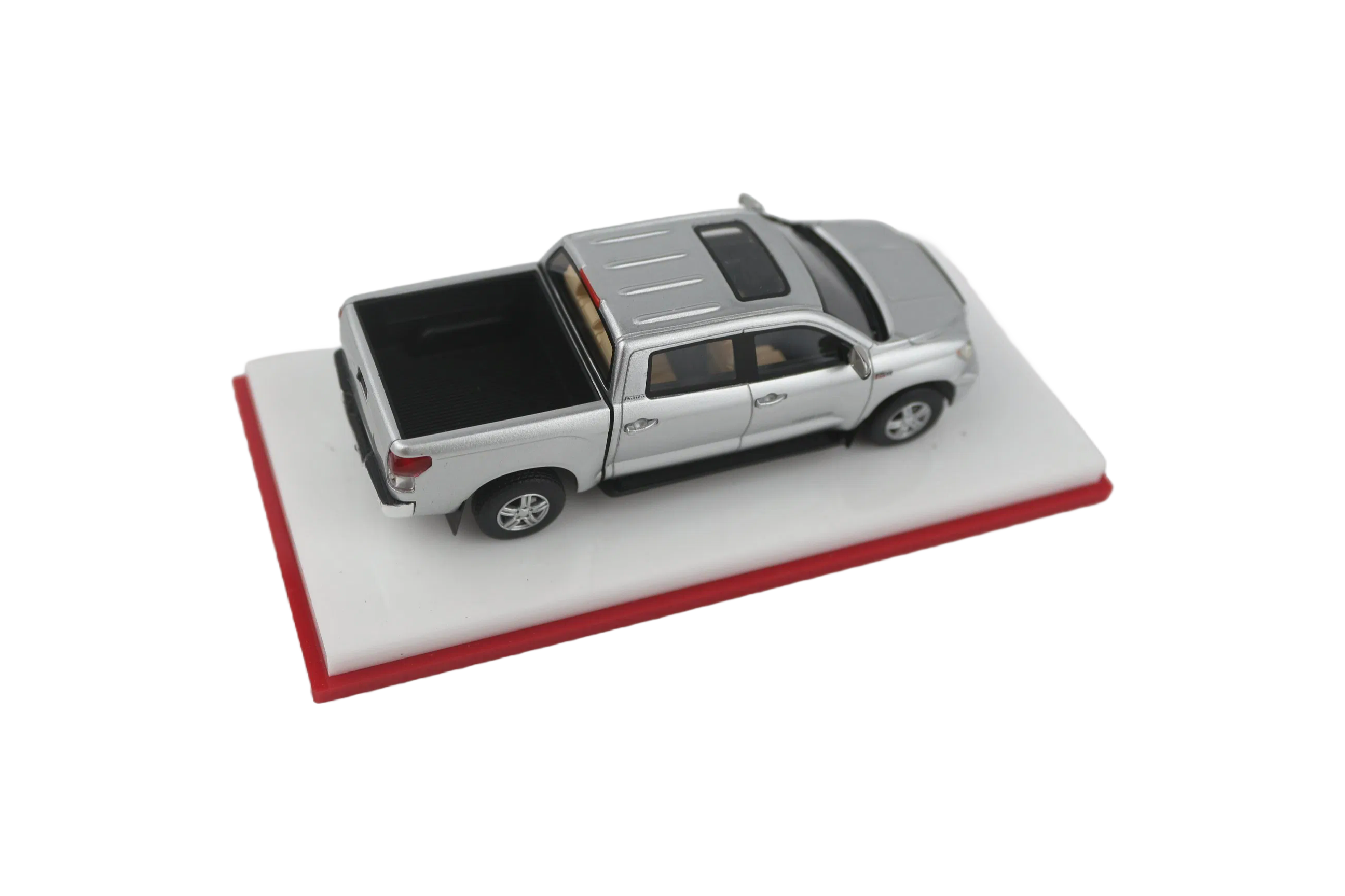 1:64 Resin Car Model Pickup Truck Scale Miniature Collectible for Home Decoration