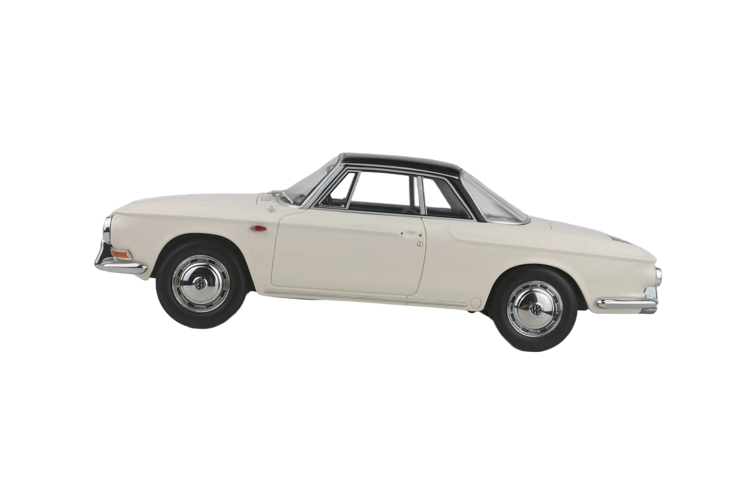 1:18 Scale Handmade Resin Car Model for Collectors - Custom OEM Service Available