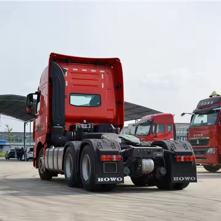 Factory Direct HOWO Tractor Unit with Flat Roof Cabin and Single Bedroom Configuration
