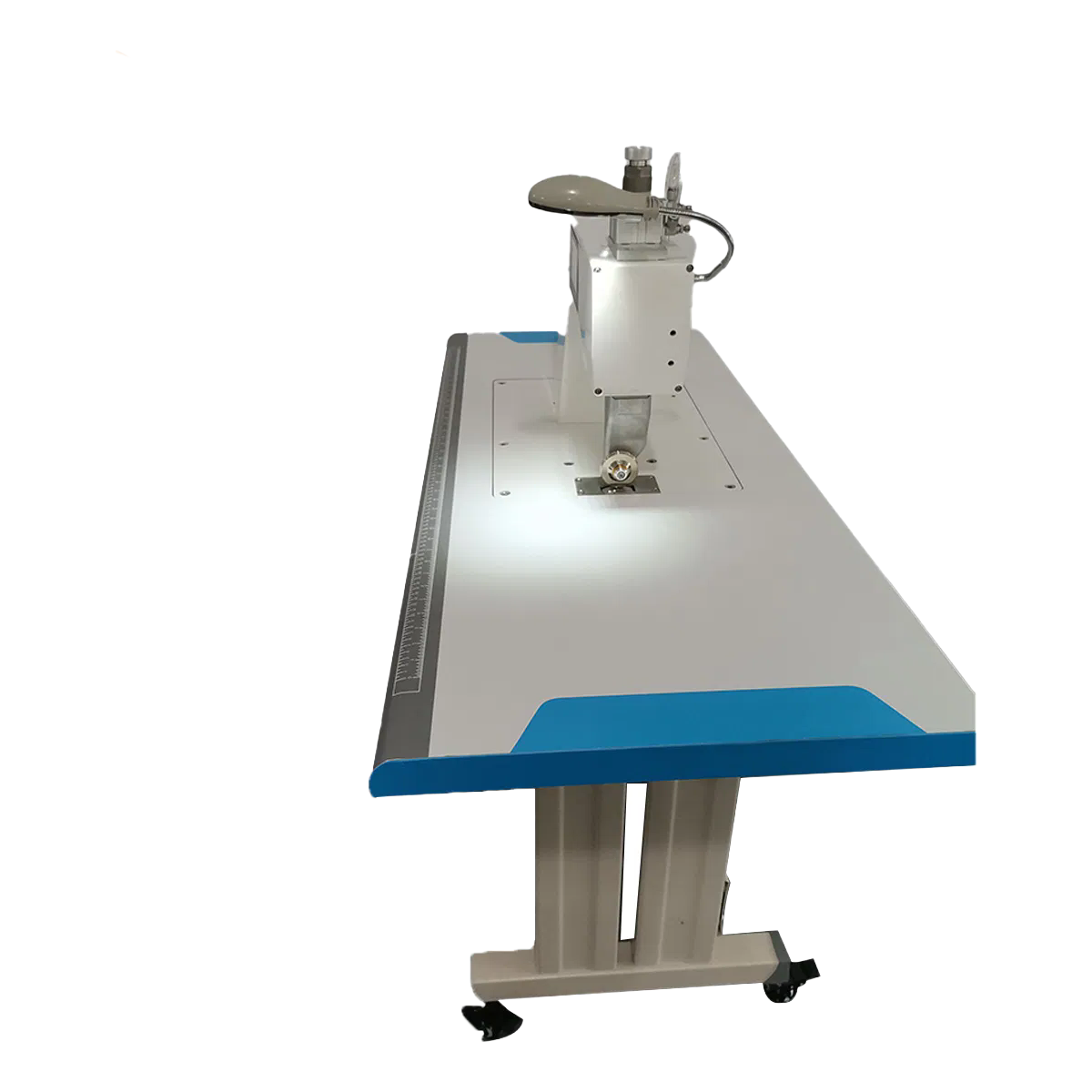 Automatic Ultrasonic Welding Equipment for Textile and Composite Materials