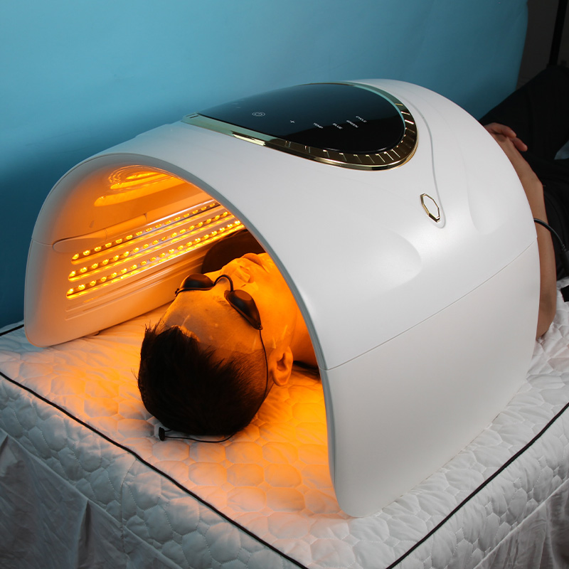 Professional 4-Color LED Light Therapy Lamp with 630nm 660nm 810nm 830nm Wavelengths for Skin Rejuvenation