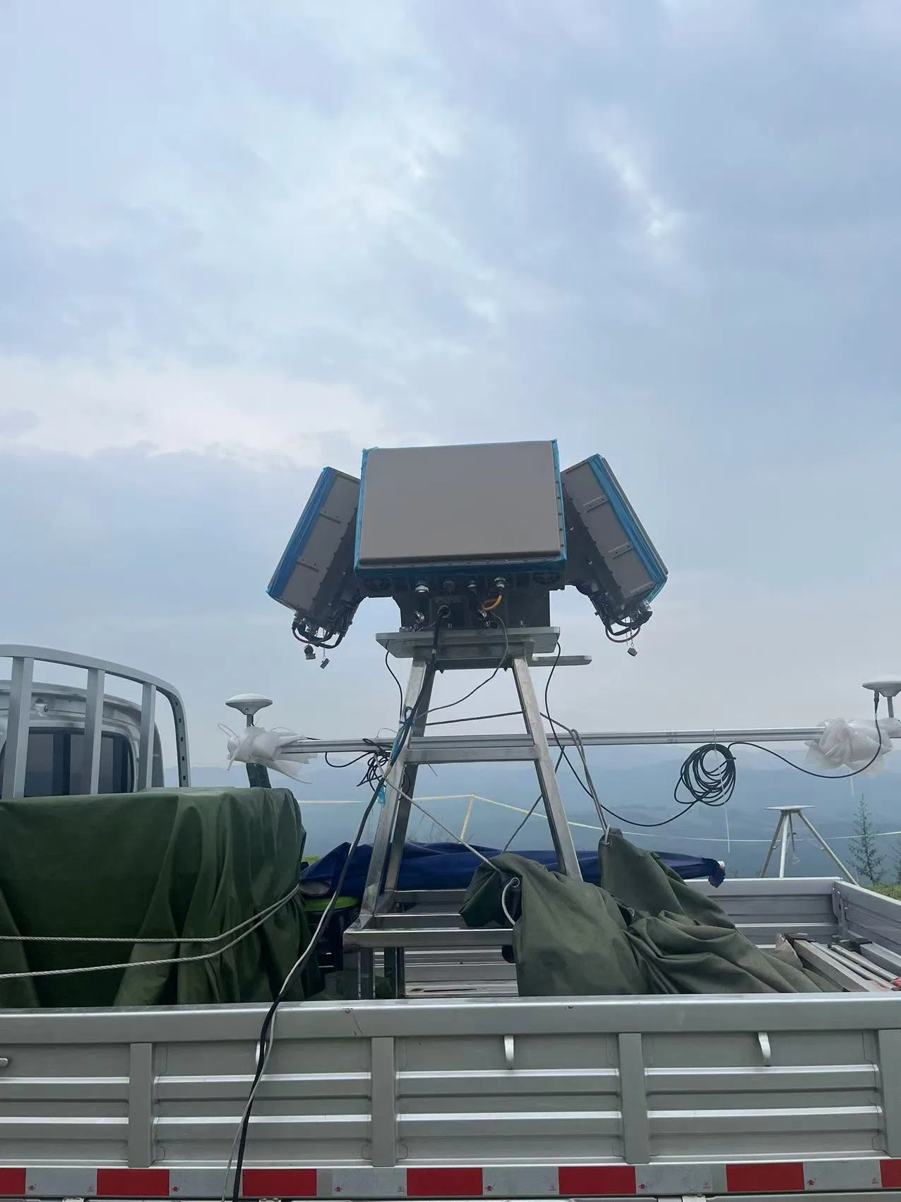 Patented Wideband Jamming Tech 300-6200MHz 10km Surveillance Radar Jammer, CE FCC Licensed OEM ODM Factory
