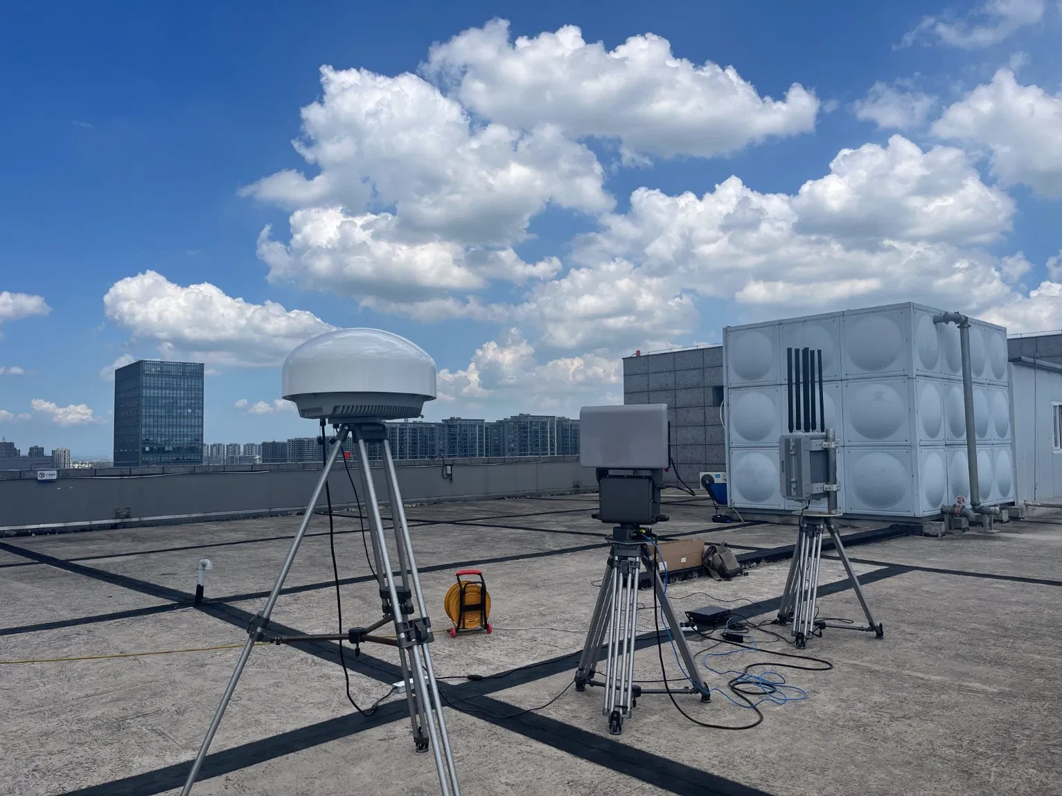 Finished Anti-Drone Signal Jammer – Retail-Ready, White Label Supported, CE Cert, MOQ 5 Units