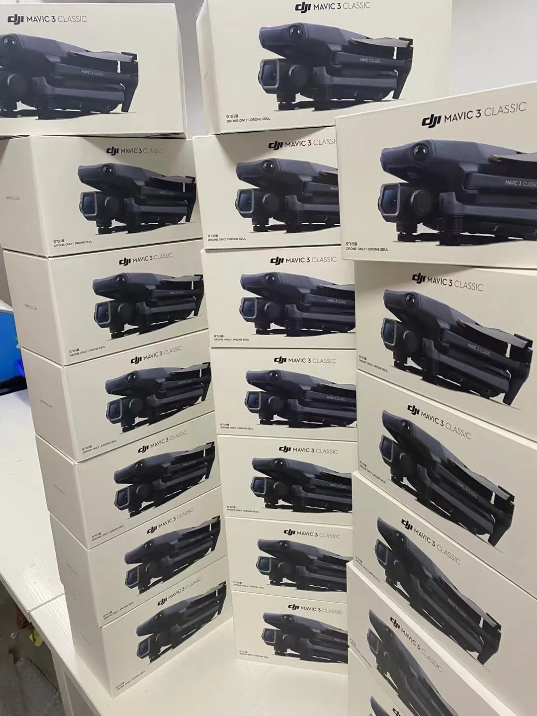 DJI Mavic 3 Classic Drone 24-Month Shelf Life – Room Temp Dry Storage, CE Certified MOQ 2 Units Stable Year-Round Supply